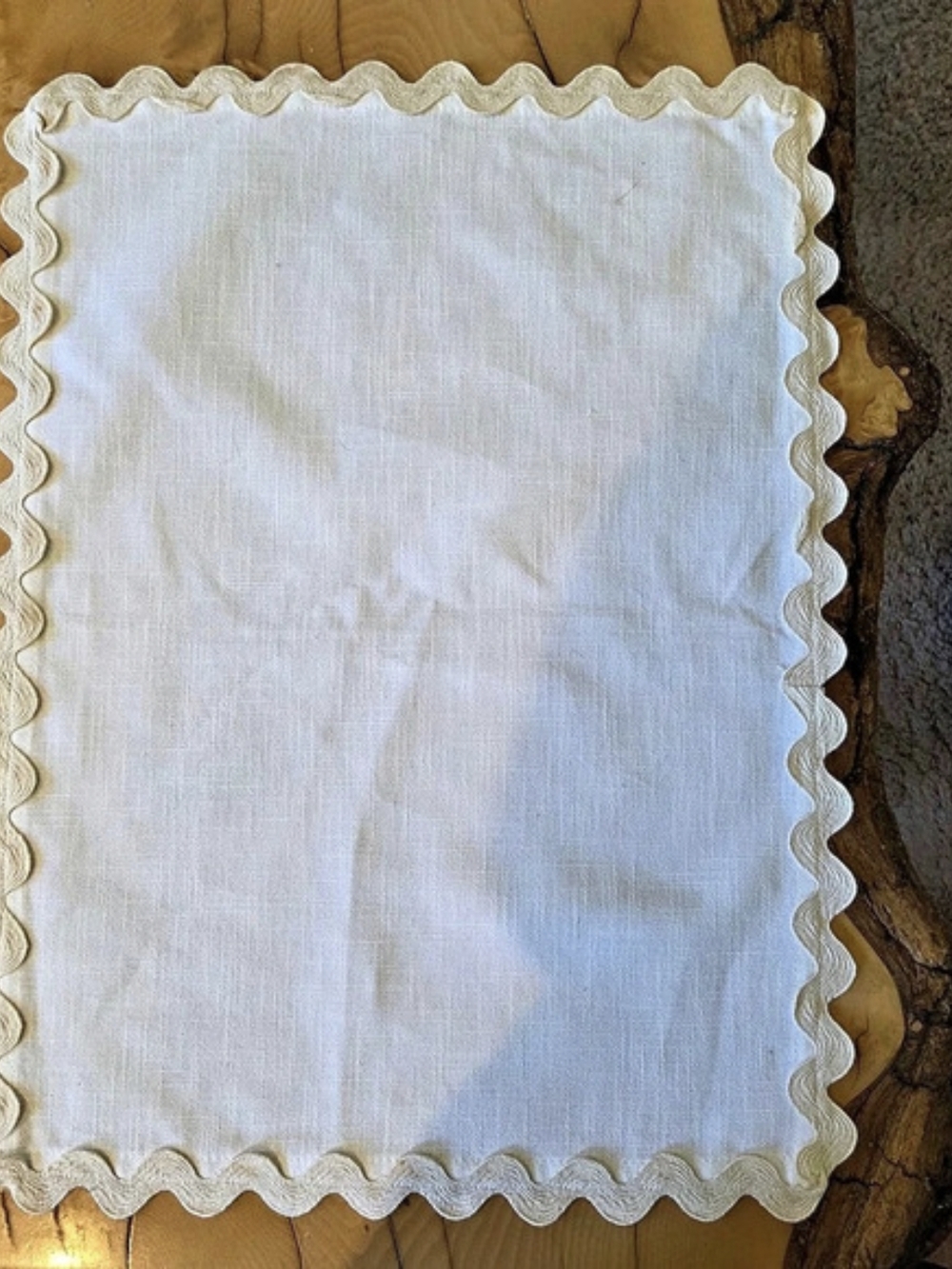 White Scalloped Fabric Placemats